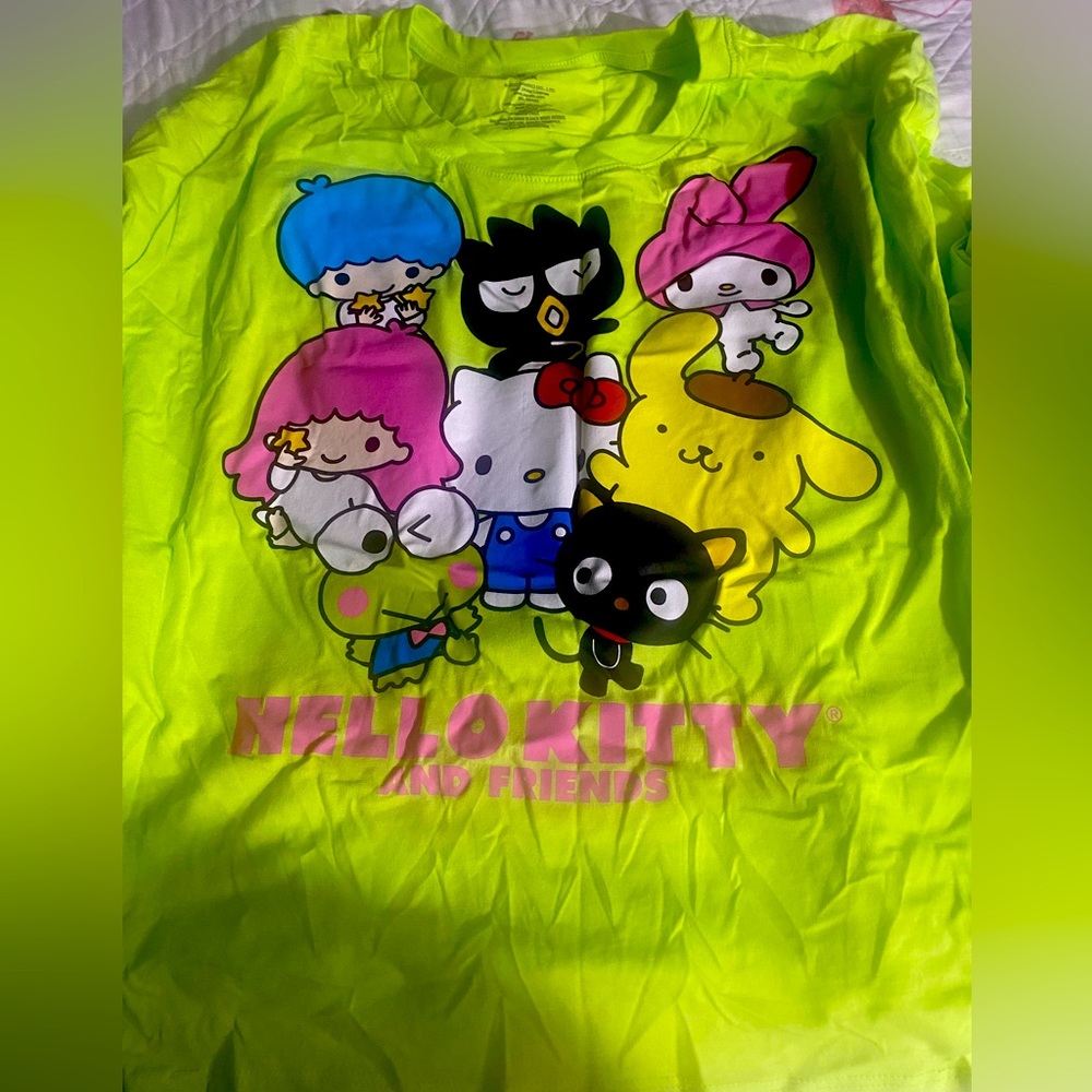 Hello Kitty Tshirt